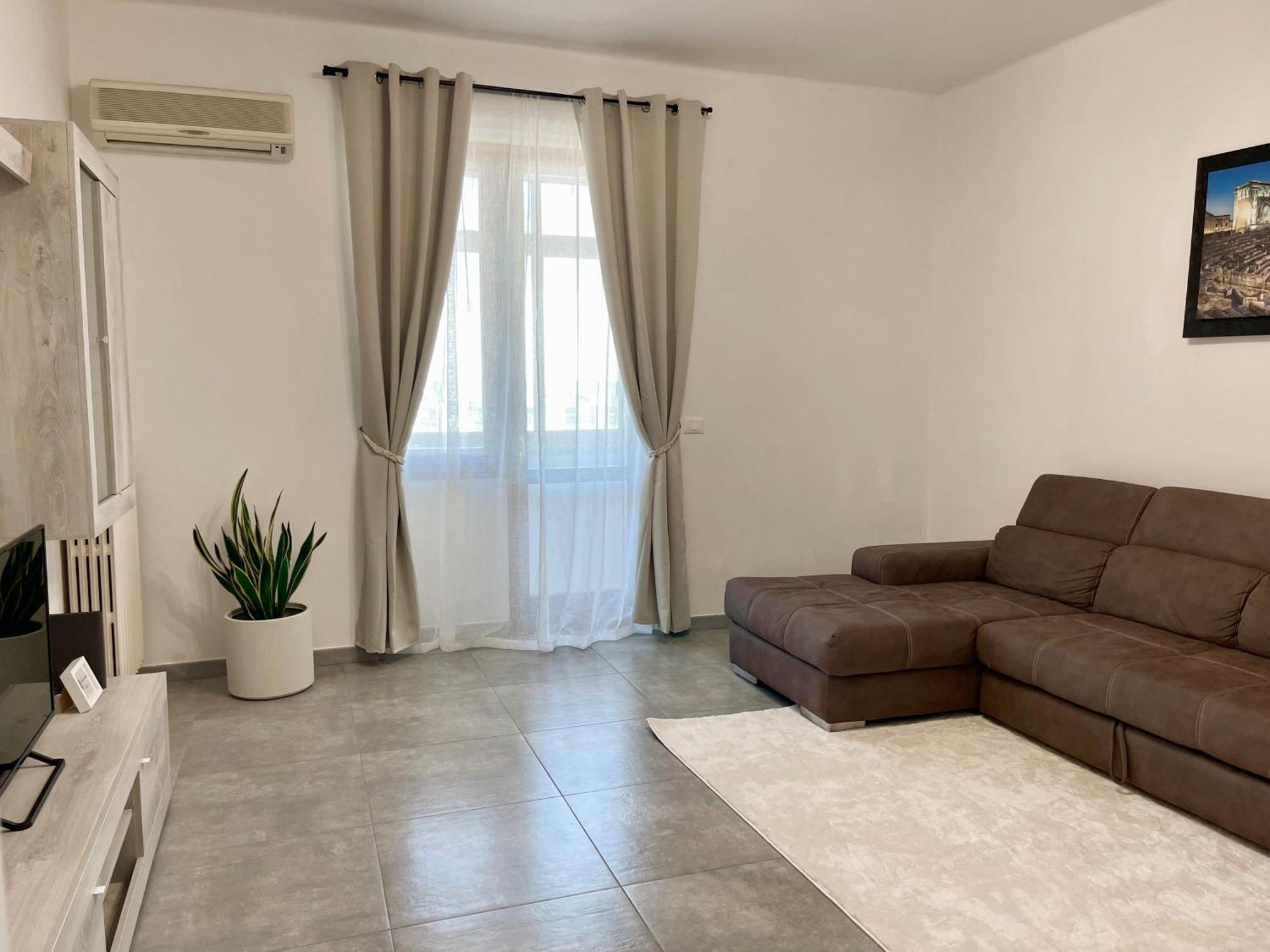 All'Apulia N'23 - Apartment With Parking Лечче Экстерьер фото